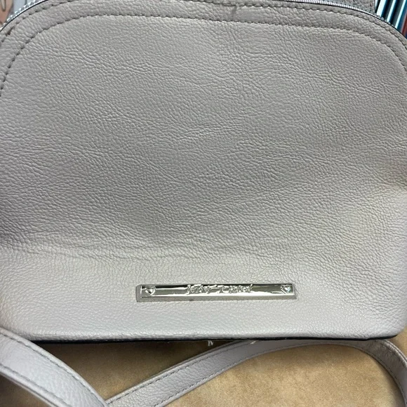 Betsey Johnson Cat Face Crossbody Bag EUC - Picture 5 of 6